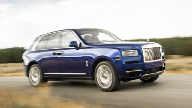 Rolls-Royce Cullinan - front action