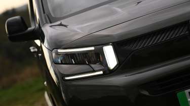 Citroen e-Berlingo - headlight