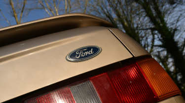 Ford Sierra - Ford badge