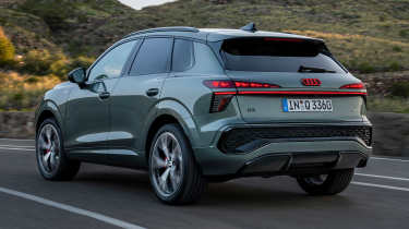 Audi Q3 - rear