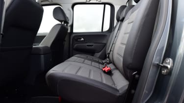 Volkswagen Amarok - rear seats