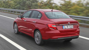 New Fiat Tipo 2016 rear tracking