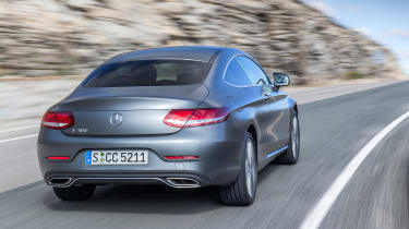 Mercedes C300 Coupe - rear panning