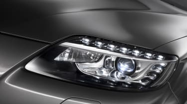 Audi Q7 light