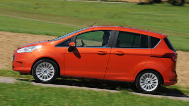 Ford B-MAX panning