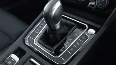 Volkswagen Passat GTE Estate - transmission