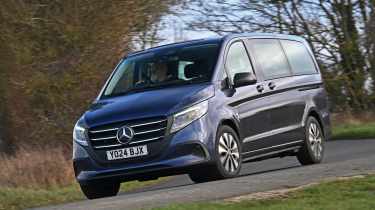 Mercedes Vito Tourer - front action