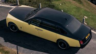 Rolls-Royce Phantom Goldfinger - rear overhead