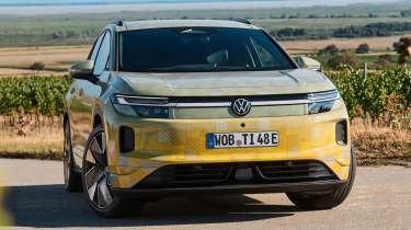 Volkswagen ID. Tiguan prototype - full front static