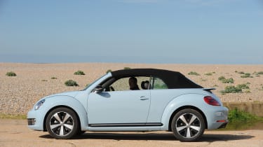 VW Beetle Cabriolet roof up