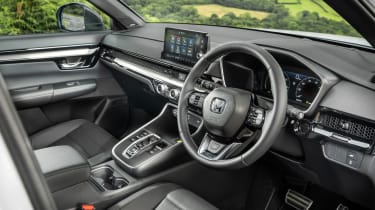 Honda CR-V PHEV - interior (view from driver&#039;s door)