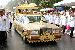 Golden Rolls-Royce
