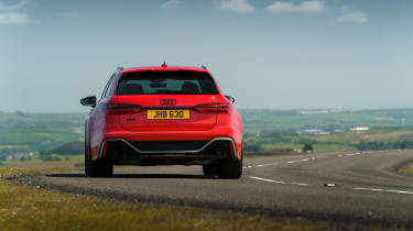 Audi RS 6 Performance - rear cornering