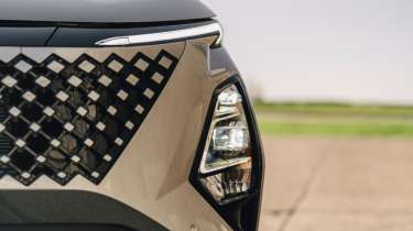 Omoda 5 SHS-H - front light