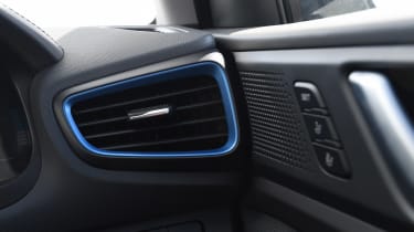 Hyundai Ioniq Plug-in - interior detail