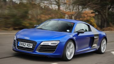 Audi R8 V10 Plus Coupe front tracking