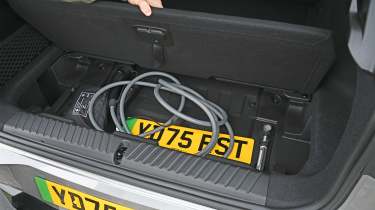 BMW iX3 - cable storage