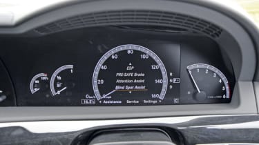 Mercedes S350 dials
