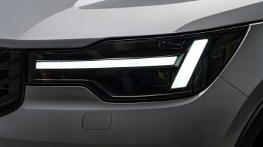 Volvo XC40 facelift - front light