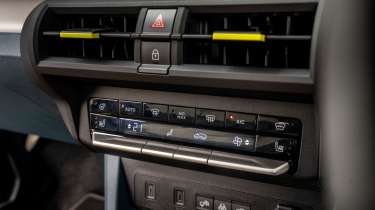 Fiat Grande Panda Hybrid UK - centre console