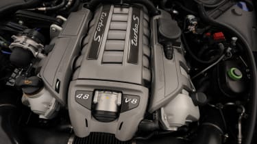 Porsche Panamera engine