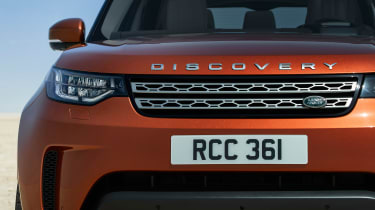 Land Rover Discovery 2017 - official front detail