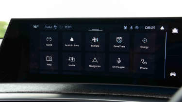 Peugeot E-3008 - infotainment menu