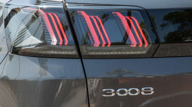 Peugeot 3008 MHEV - rear lights