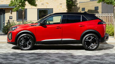 Peugeot 2008 - side profile