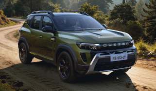 Renault Duster - front