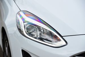 Ford Fiesta - front light