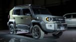 Toyota Land Cruiser FJ - green front 3/4