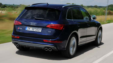 Audi SQ5 rear tracking