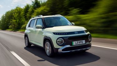 Hyundai Inster - front tracking