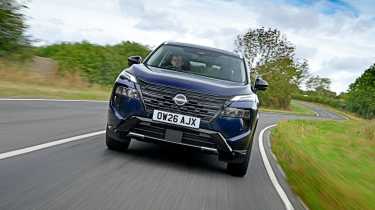 Nissan X-Trail - front tracking