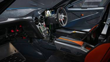 Jensen Interceptor GTX - cabin