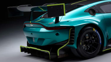 Aston Martin Vantage GT3 - rear wing