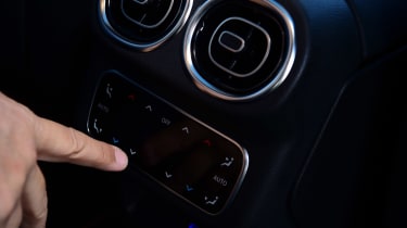 Mercedes GLC Coupe - rear controls