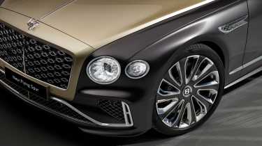 Bentley Flying Spur Mulliner - front bonnet and wheels