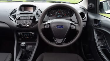 Ford Ka+ White Edition - dash
