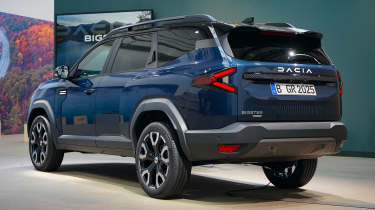 Dacia Bigster - reveal blue rear