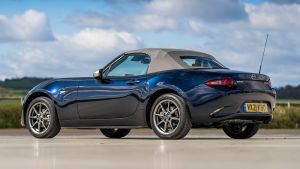 Mazda MX-5 Sport Venture - rear static