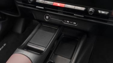 Hyundai Tucson - interior