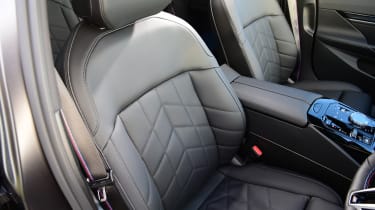 BMW i5 - front seats