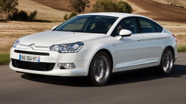 Citroen C5 saloon front tracking