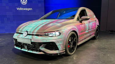 Volkswagen Golf facelift CES - front