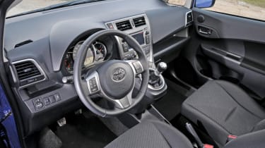 Toyota Verso-S interior