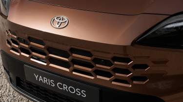 Toyota Yaris Cross facelift - grille