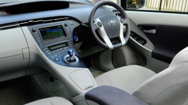 Toyota Prius Plug-in dash