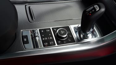 Range Rover Sport SVR - centre console